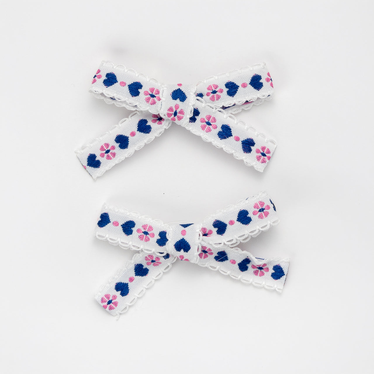 Nana 2PK EMB Ribbon Clip