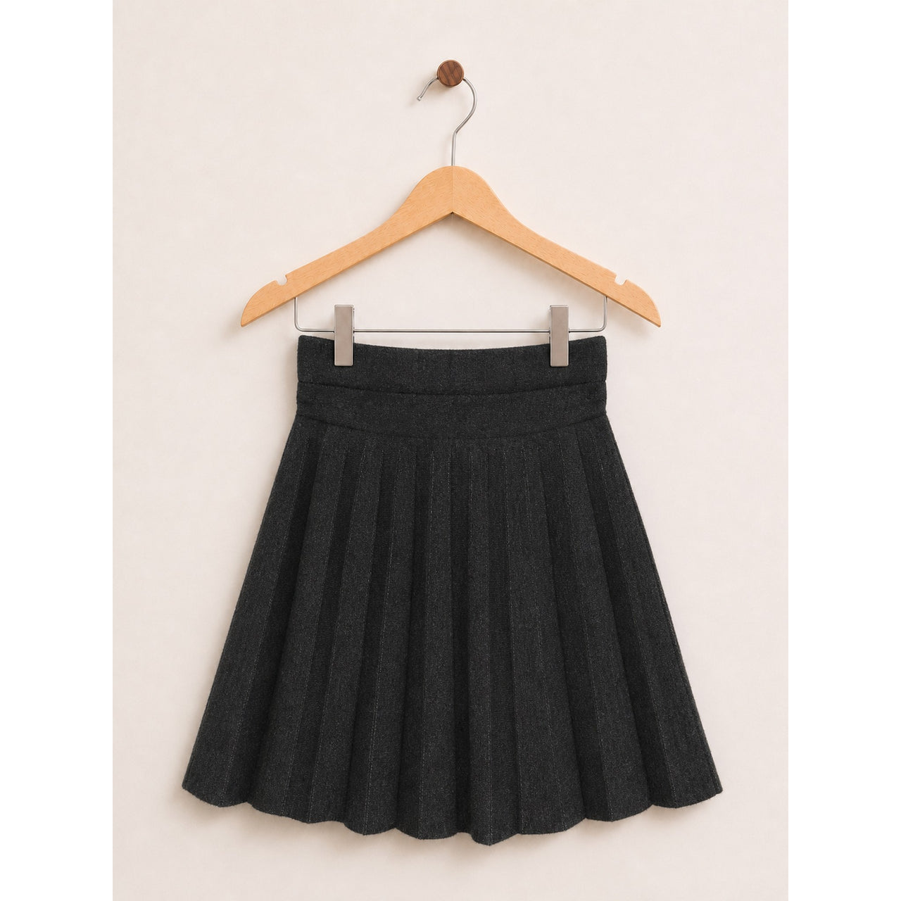 Pleated Knit Skirt