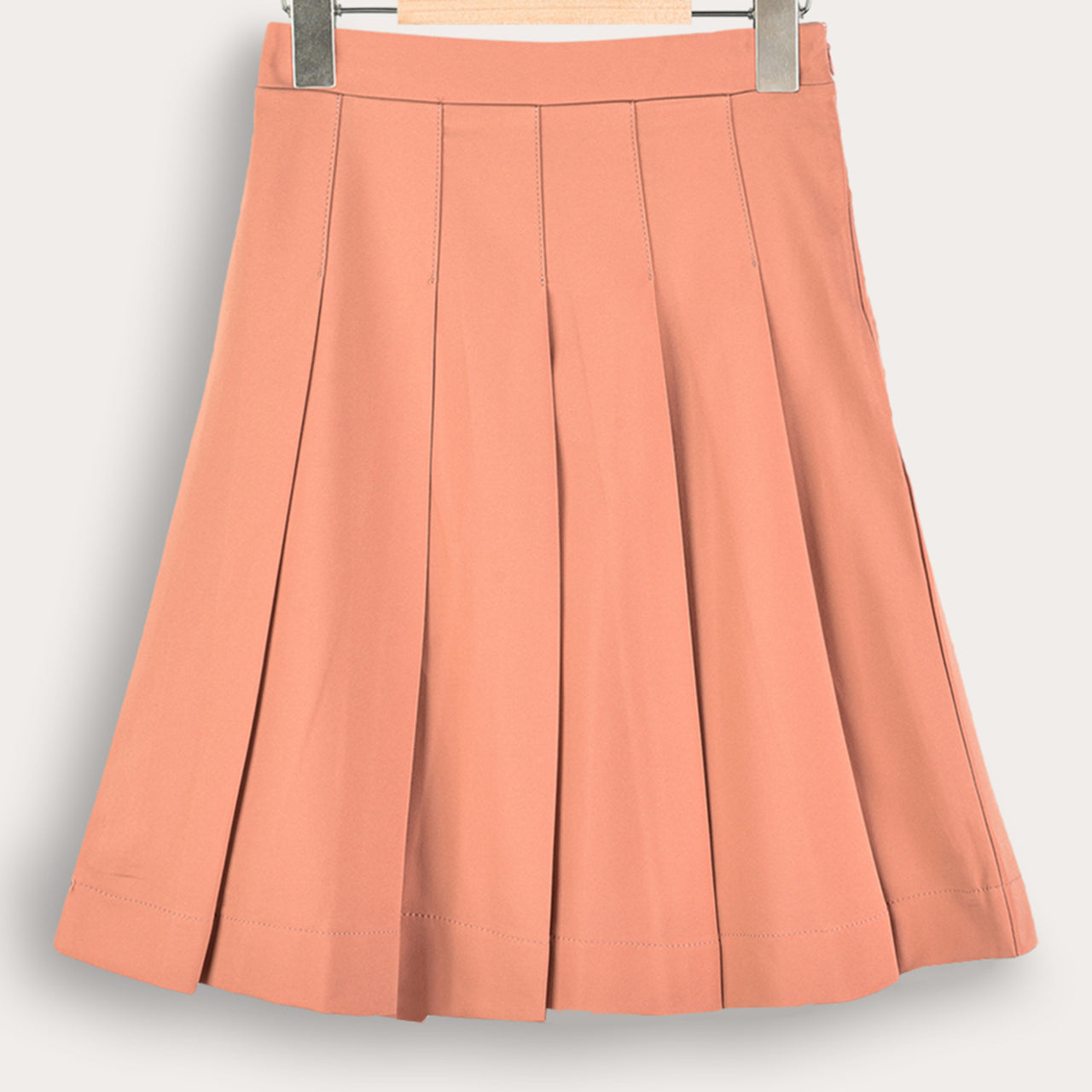 Pleated Smooth Skirt