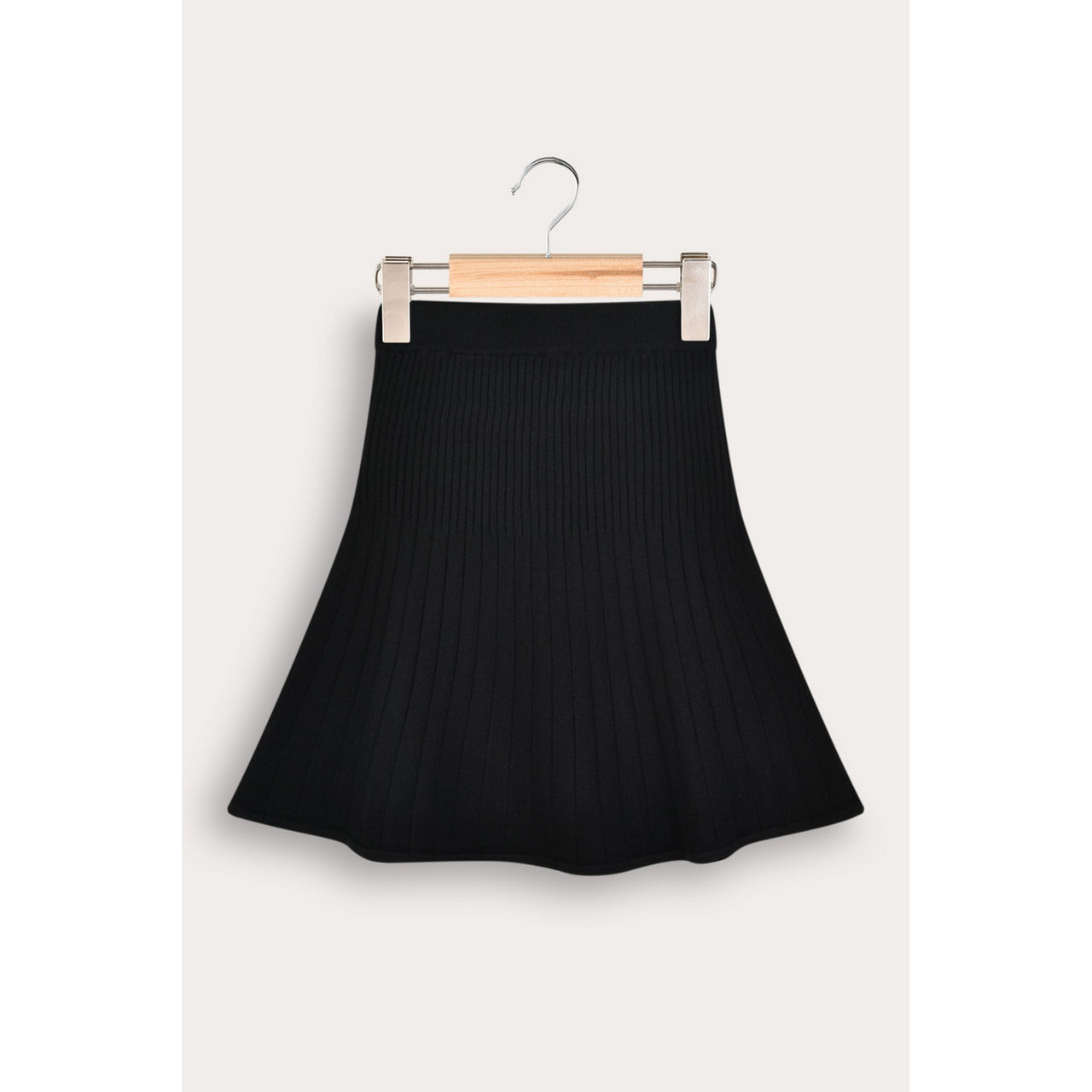Pleated Knit Skirt